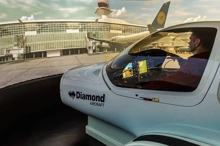 Захватывающий полет на авиатренажере Diamond