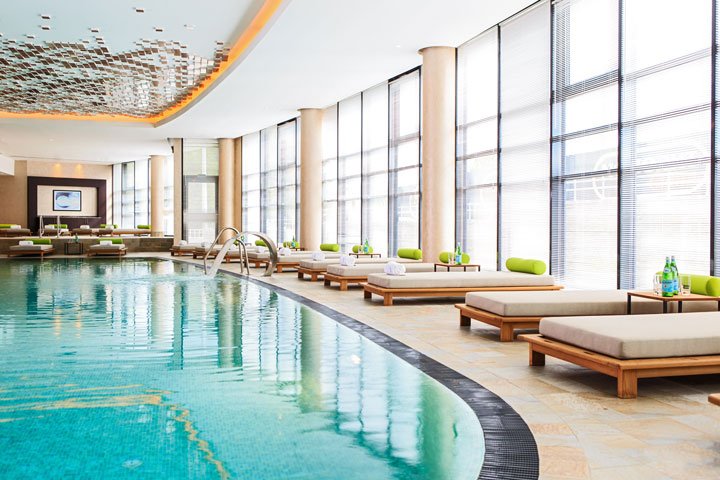 Массаж тела и безлимит в аквазоне Renaissance Hotel в Минске