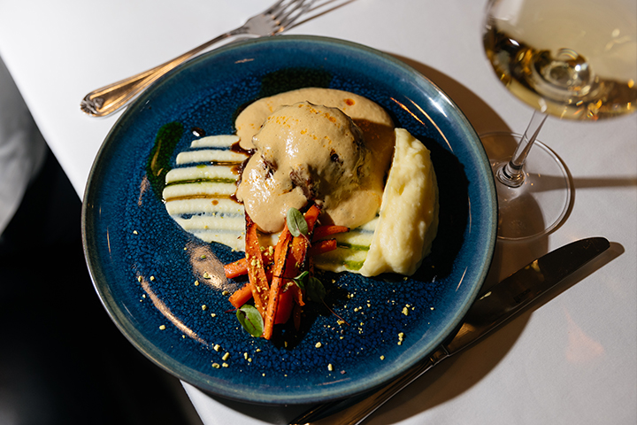 Шеф-ужин для двоих в ресторане высокой кухни Zalkind Kitchen - подарочный сертификат