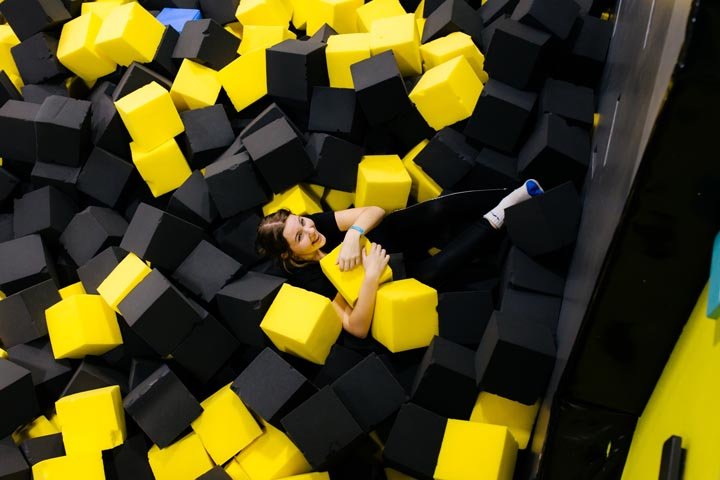Отдых для всей семьи на батутной арене Hero Park