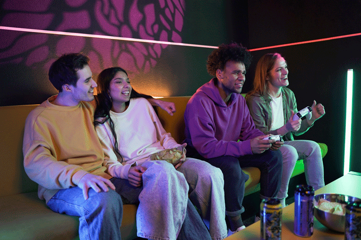 Console room: игра в PS5 и 2 крафтовых коктейля