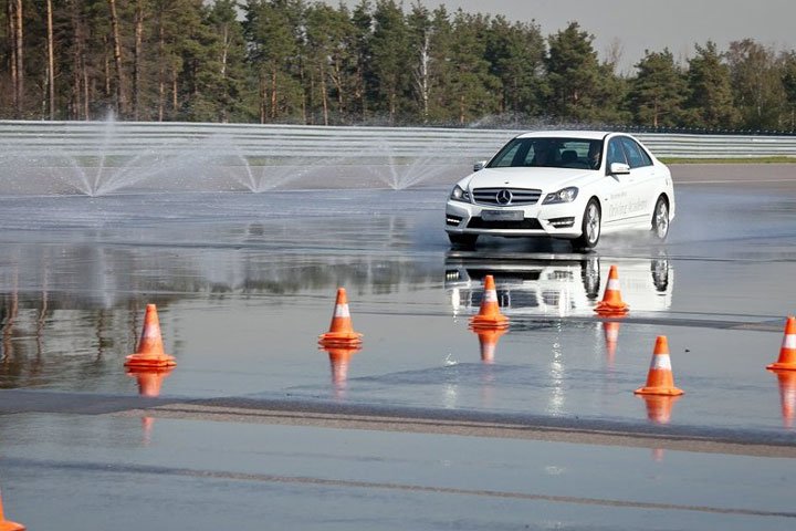 Обучение вождению авто с АКПП и контраварийное вождение