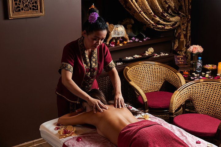 Royal Oil Традиционная тайская церемония в 4 руки в Royal Thai Spa
