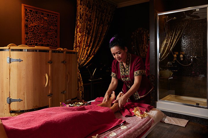 Royal Oil Традиционная тайская церемония в 4 руки в Royal Thai Spa