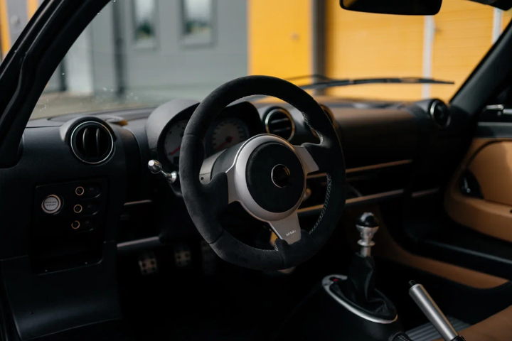 Обучение вождению на гоночном треке на Lotus Europa S