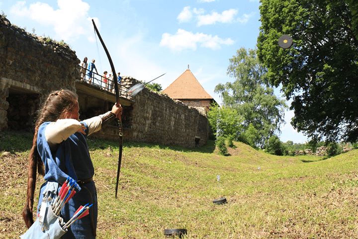 Обучение стрельбе из лука и арбалета в Archery Club