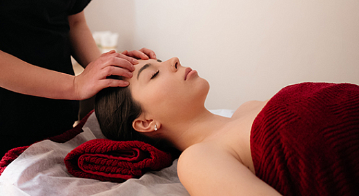 Массаж лица в Elegance Spa&Beauty